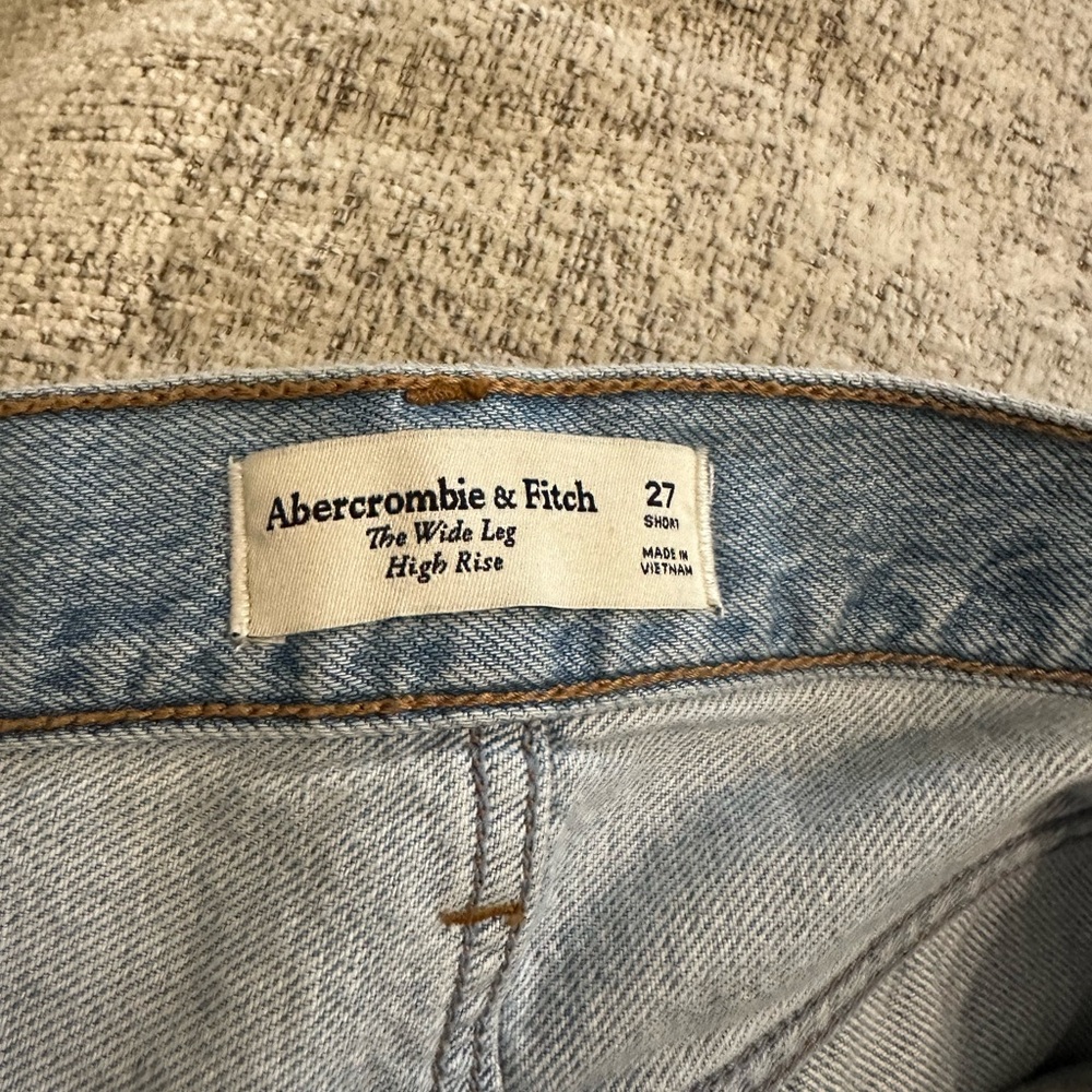 Abercrombie & Fitch Light Blue The Wide Leg High Rise Jeans. Size 27S NWTs - Picture 6 of 7